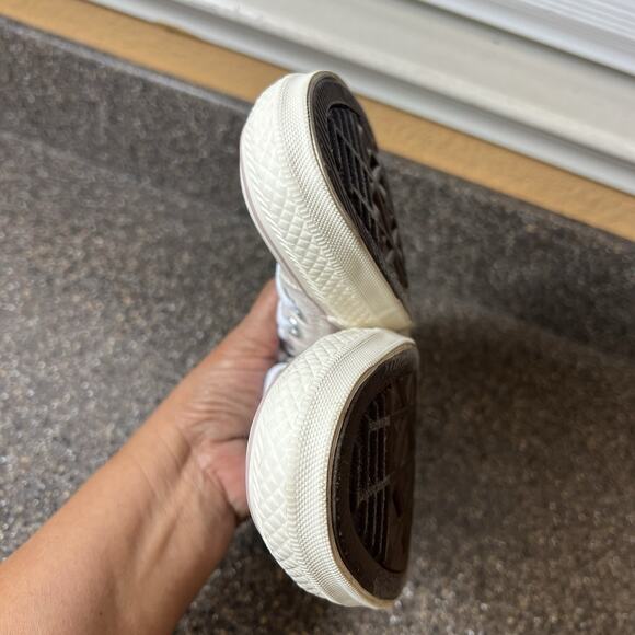 Converse All Star Slip On Beige Pinstriped Canvas Shoes Womens Sz 9 Stretch Back - Picture 7 of 11